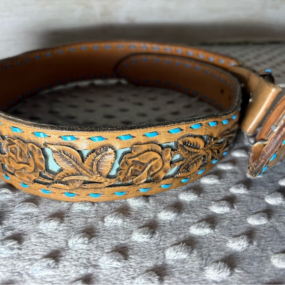 Hand Tooled Leather Belt Brown Leather w removable leather rose 🌹 buckle - Picture 6 of 14
